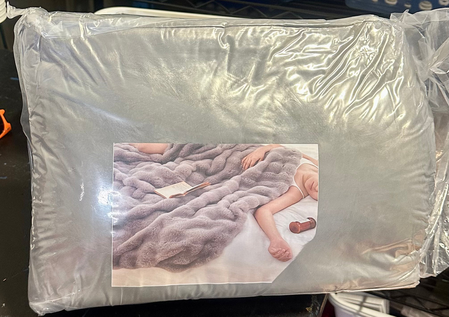 Fuzzy Blanket, Faux fur Blanket, Throw Blanket, Soft Rabbit Faux fur Throw Blanket, Reversible Soft Warm Throw Blankets, for Couch Bed Chair Washable, Dark Gray, uh Size 80x90" )