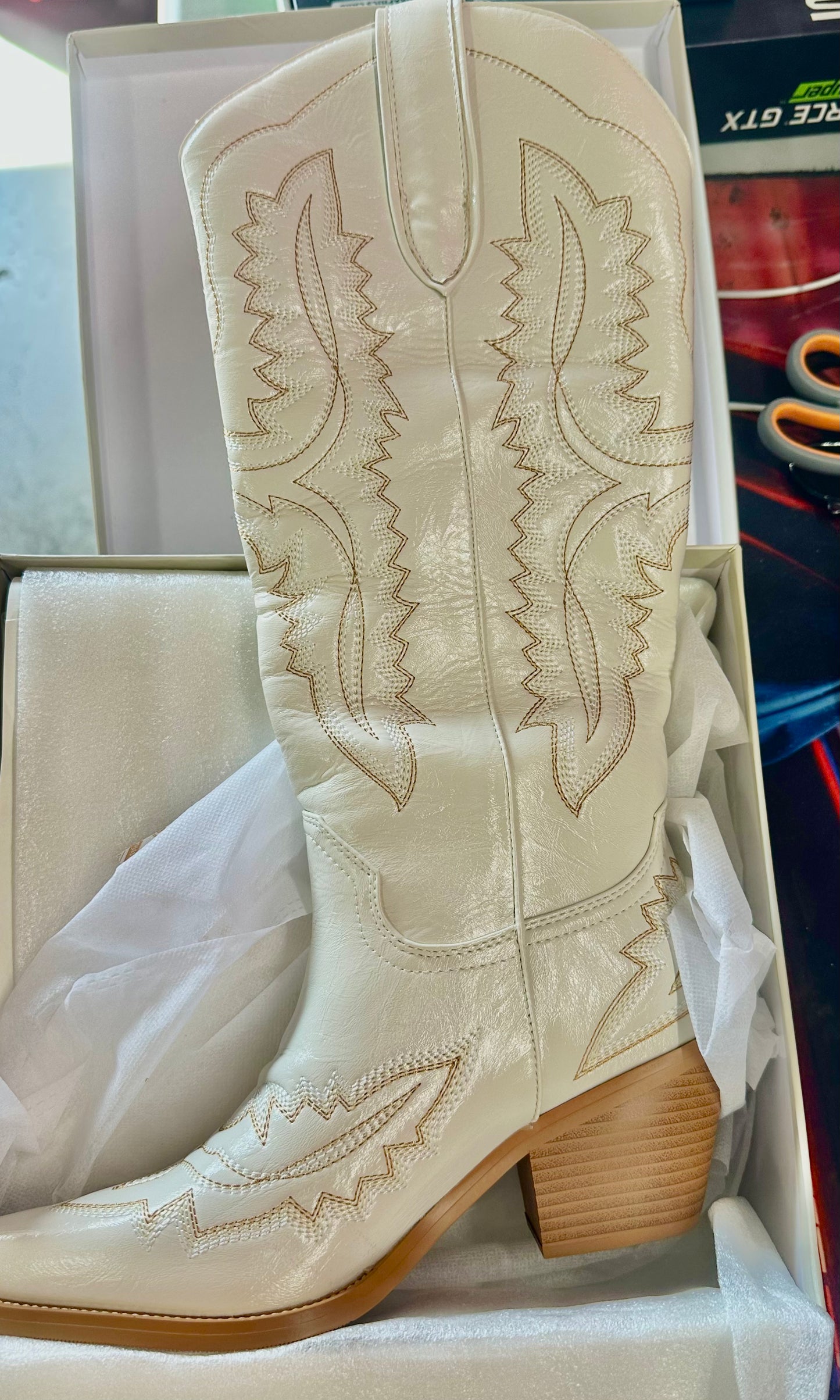 Women's Embroidered Western Pull-On Knee-High Cowboy Boots, Embroidered Pointed Toe Block Chunky Heel Pull-On Cowboy Boots (Women’s 7)