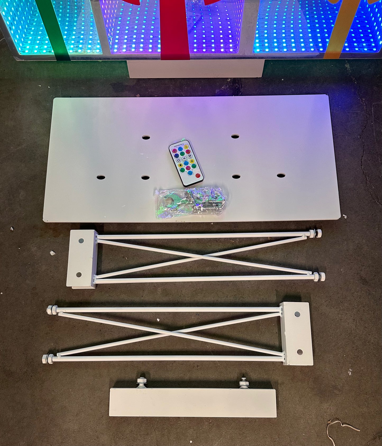 Hogardeck Christmas Decorations Indoor, 6 FT Infinity Mirror Tunnel Light Christmas Tree Santa, 3D Endless Extension LED for Home Living Room Xmas Party Decor (R791)