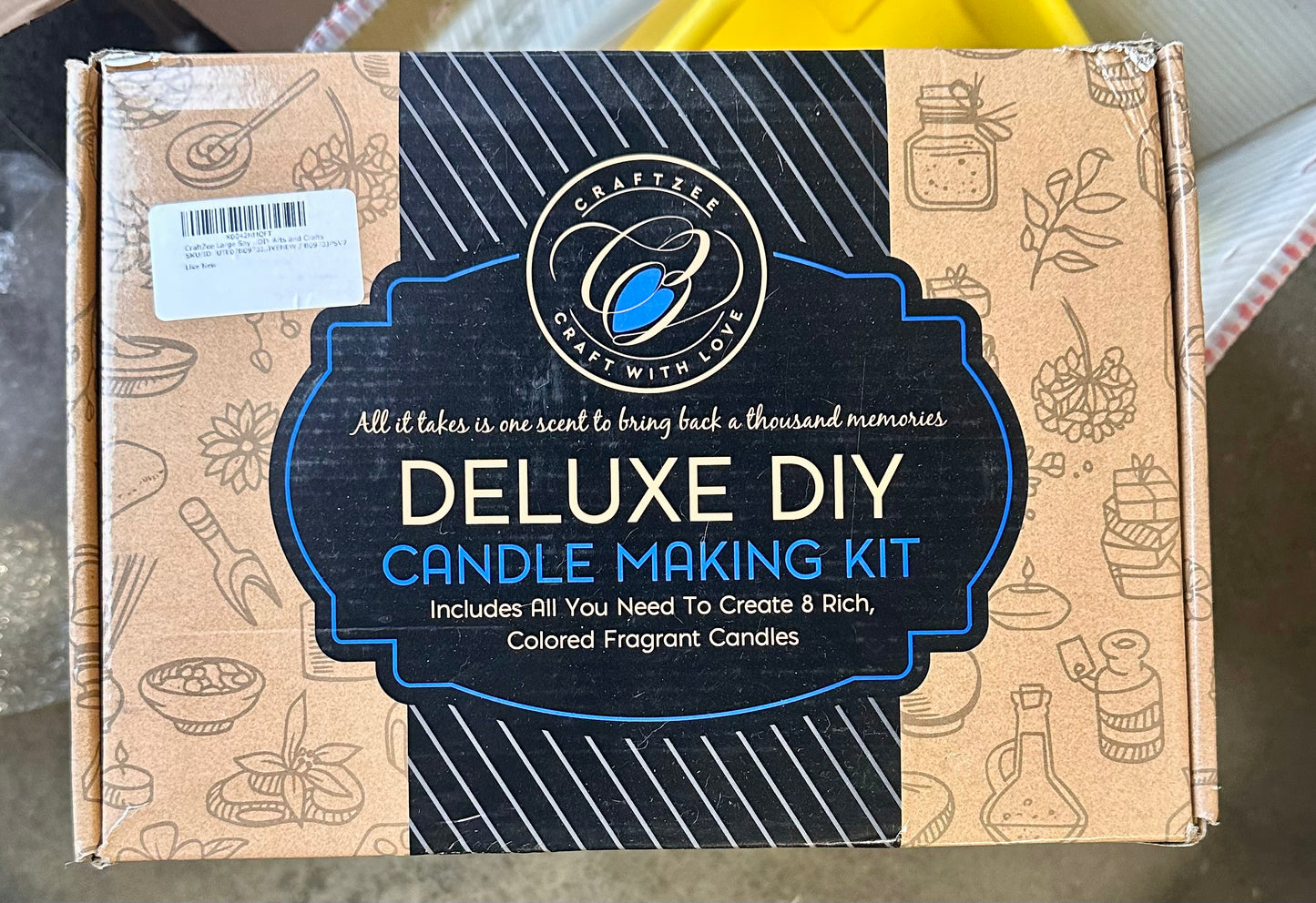 CraftZee Large Soy Candle Making Kit - Candle Making Kit and Supplies, Includes Soy Wax, Scents, Frosted Glass Jars, Wicks, Dyes, Melting Pot, Gift Box & More