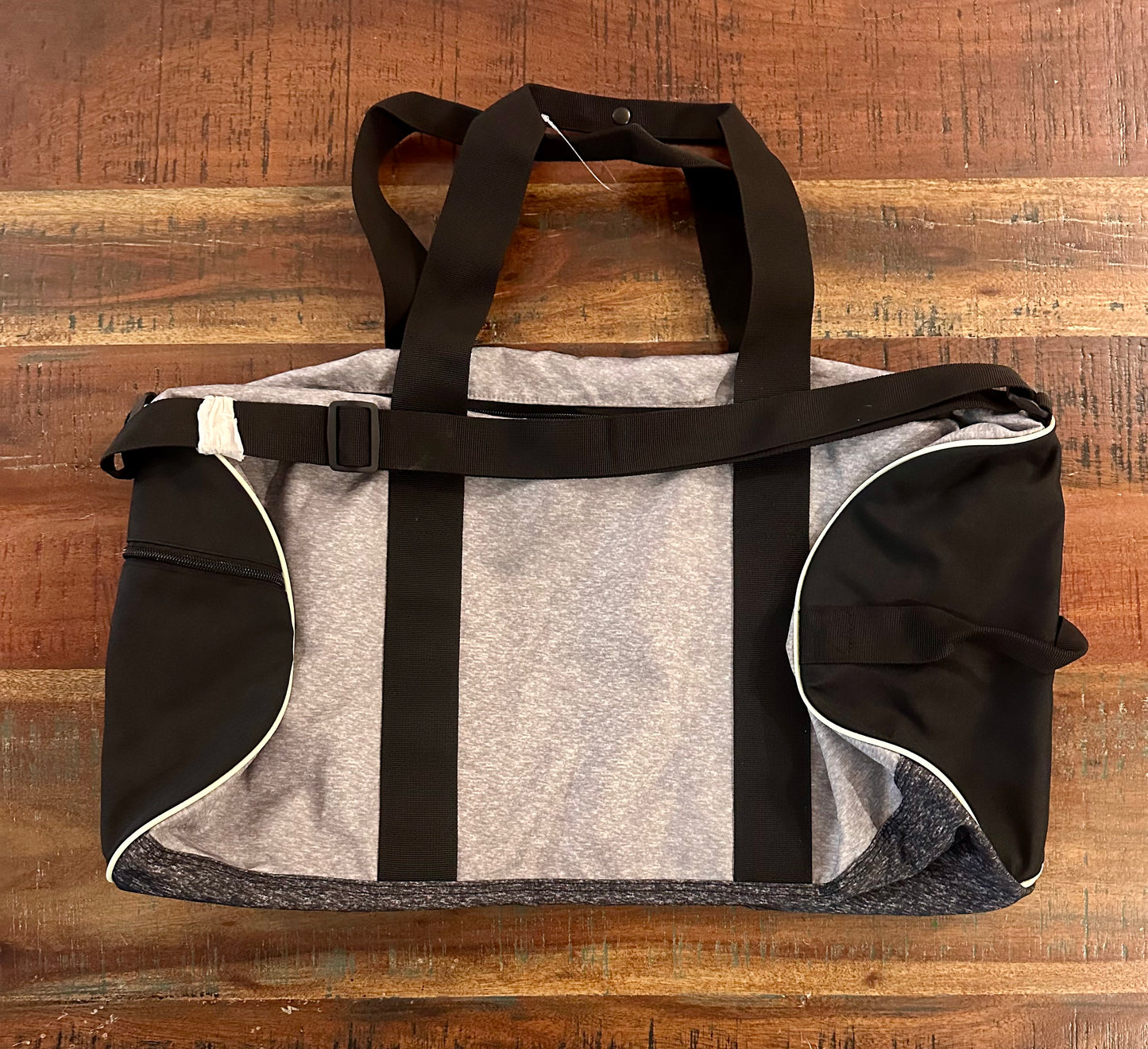 Victoria's Secret PINK Duffle, Gym, Travel, Weekender Large Tote Getaway Bag in Gray