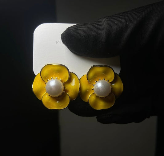 Yellow and Gold Pearl Flower Stud Earrings