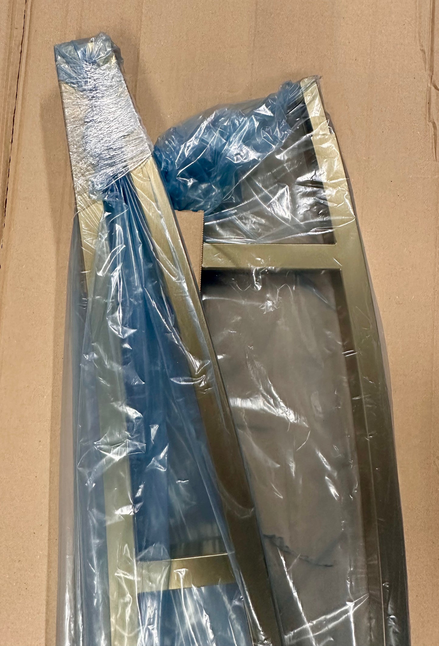 Arpeggio Stand 37.75" X 1" X 93.5”, Gold (L1191)