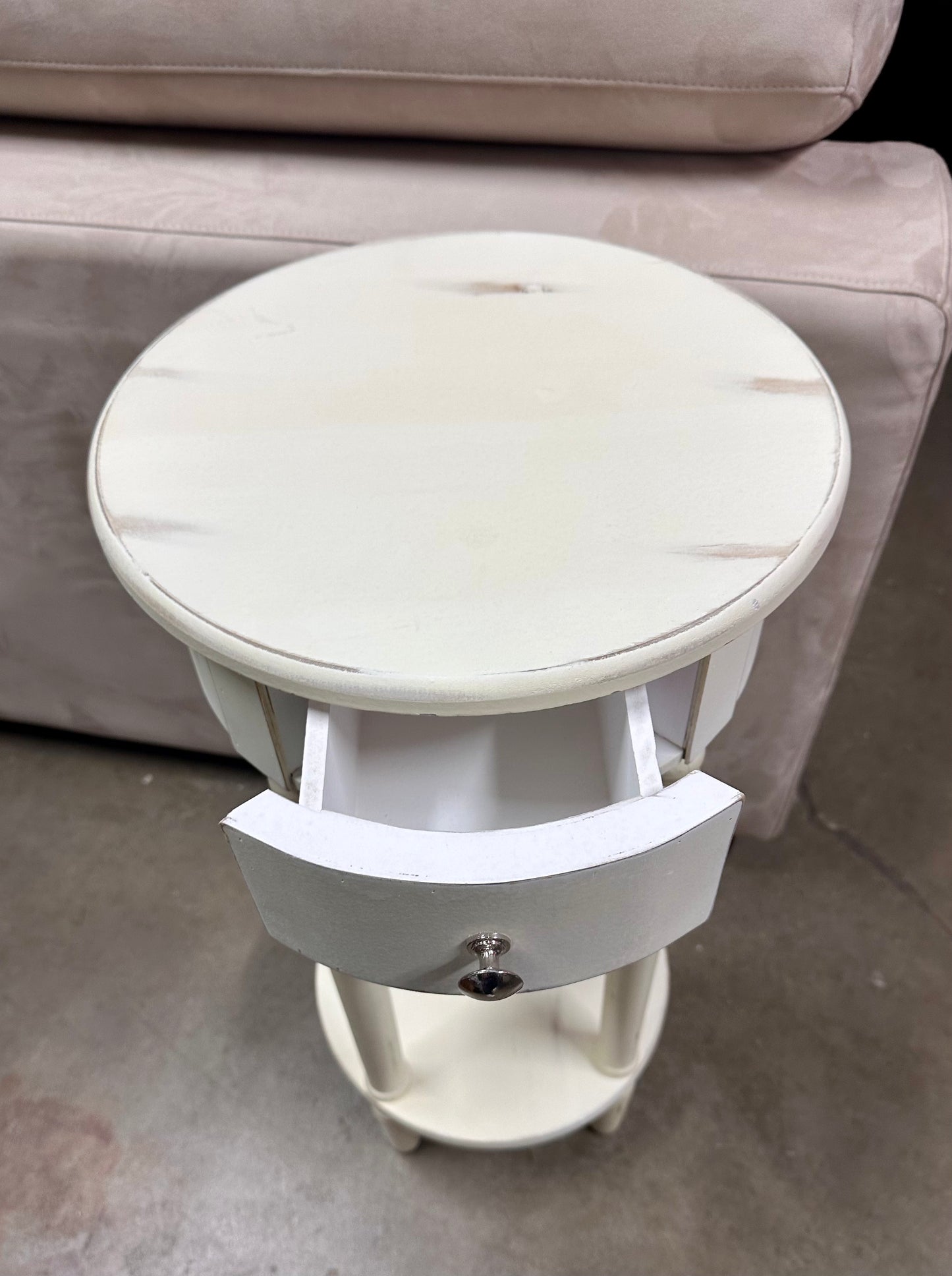 COSIEST End Table with Drawer, Round Nightstand with Storage Shelf, End Table for Living Room, Bedroom, Hall Way, Space Saving Beige (L1109)