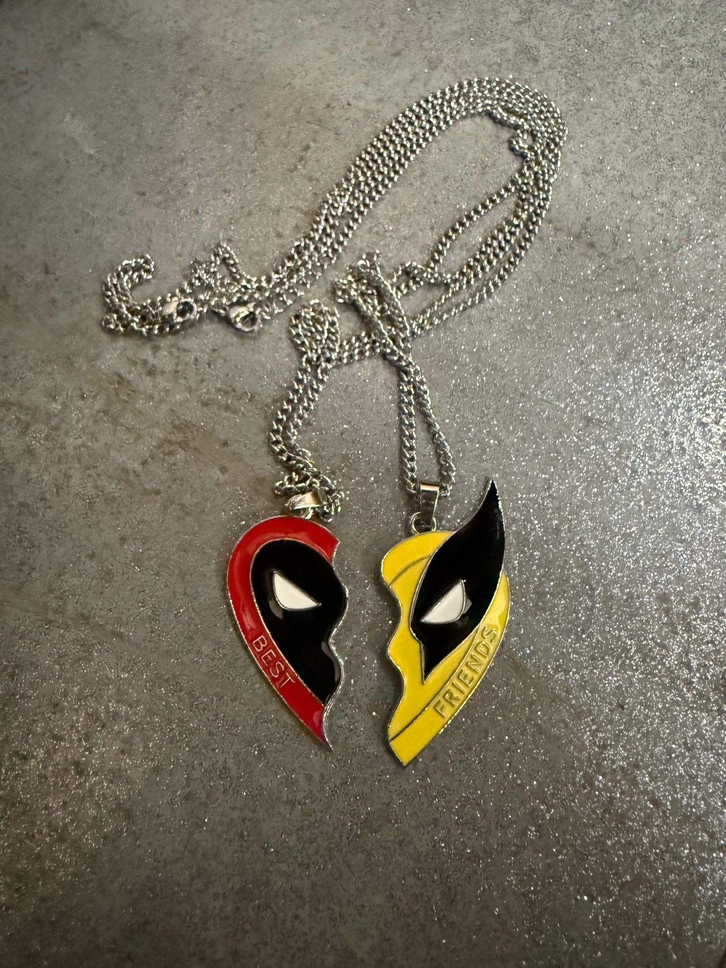 Best Friend Necklaces for Women, Bffs Necklace for 2 as Girls Halloween Gifts Friendship Matching Necklace with Magnetic Heart, Silver Stainless Steels Necklace as Bestie Sister Witch Merch