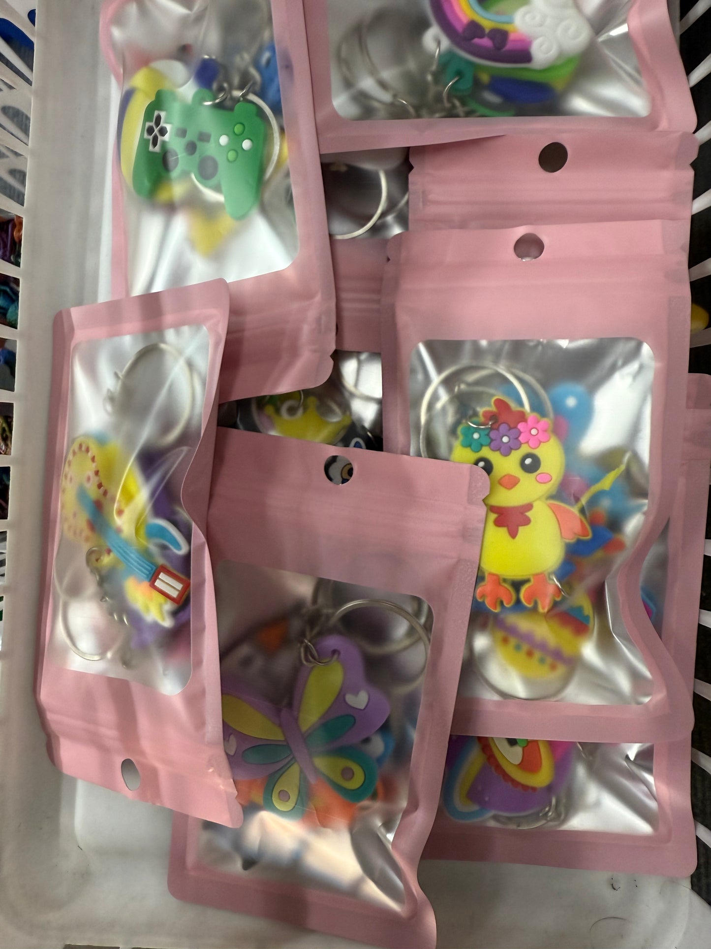 5 Backpack Keychains