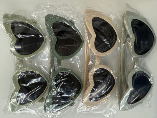4 pairs of Heart Glasses