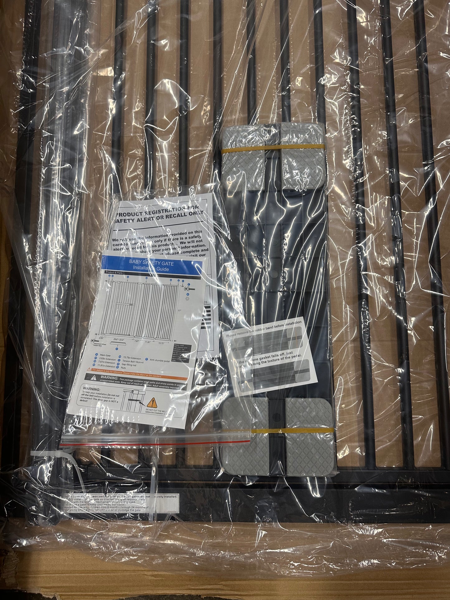 71" Extra Tall Pet Gate for Doorways, 29.9-45.6" Wide Tall Pet Safety Gate, Baby Safety Gate, Pressure Mounted, No Drill, Walk Through Door, Black Metal (R777)