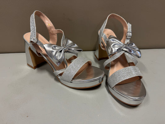 Women’s Bow Platform Heels with Strap, Size 7.5