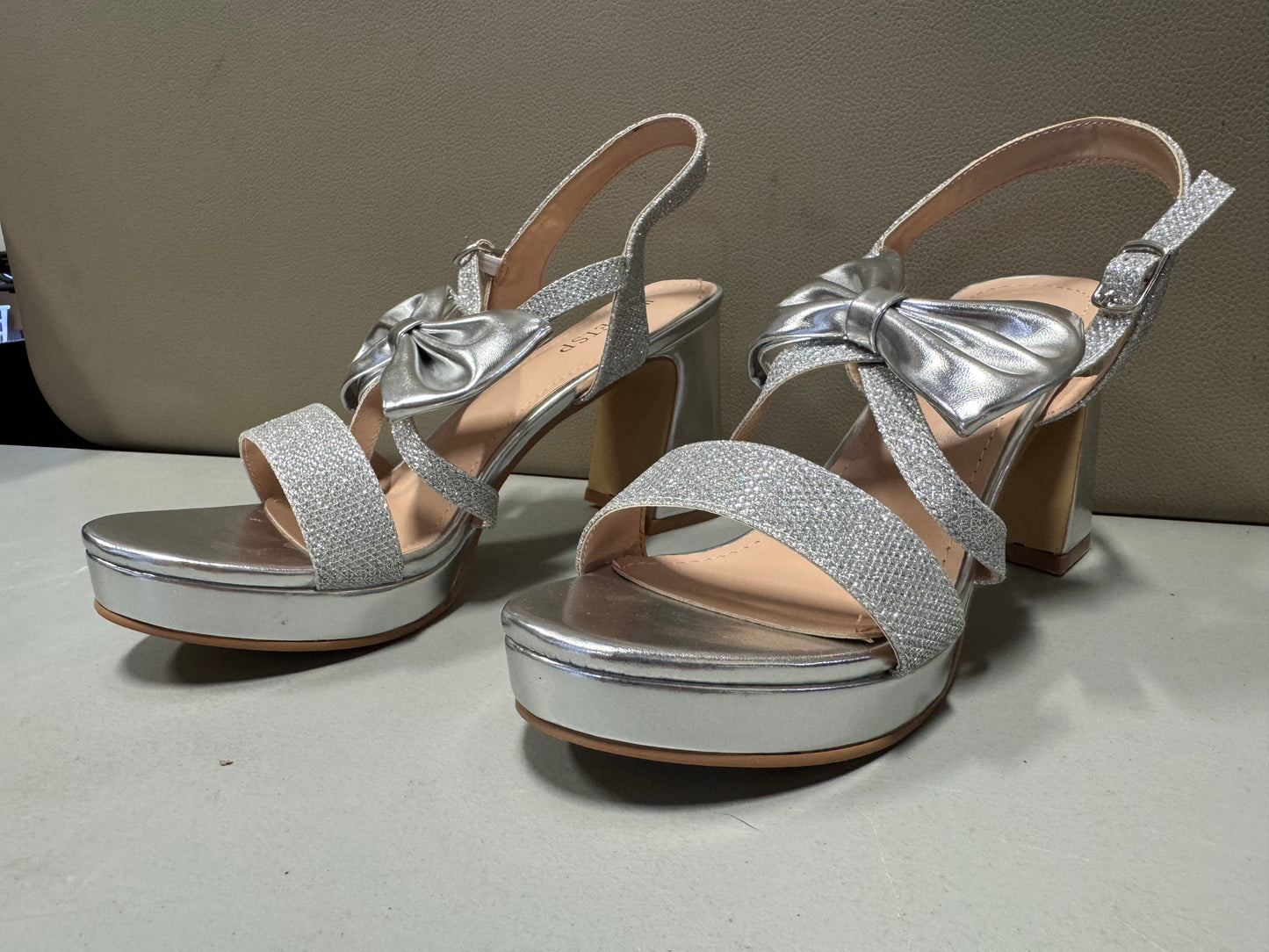 Women’s Bow Platform Heels with Strap, Size 7.5