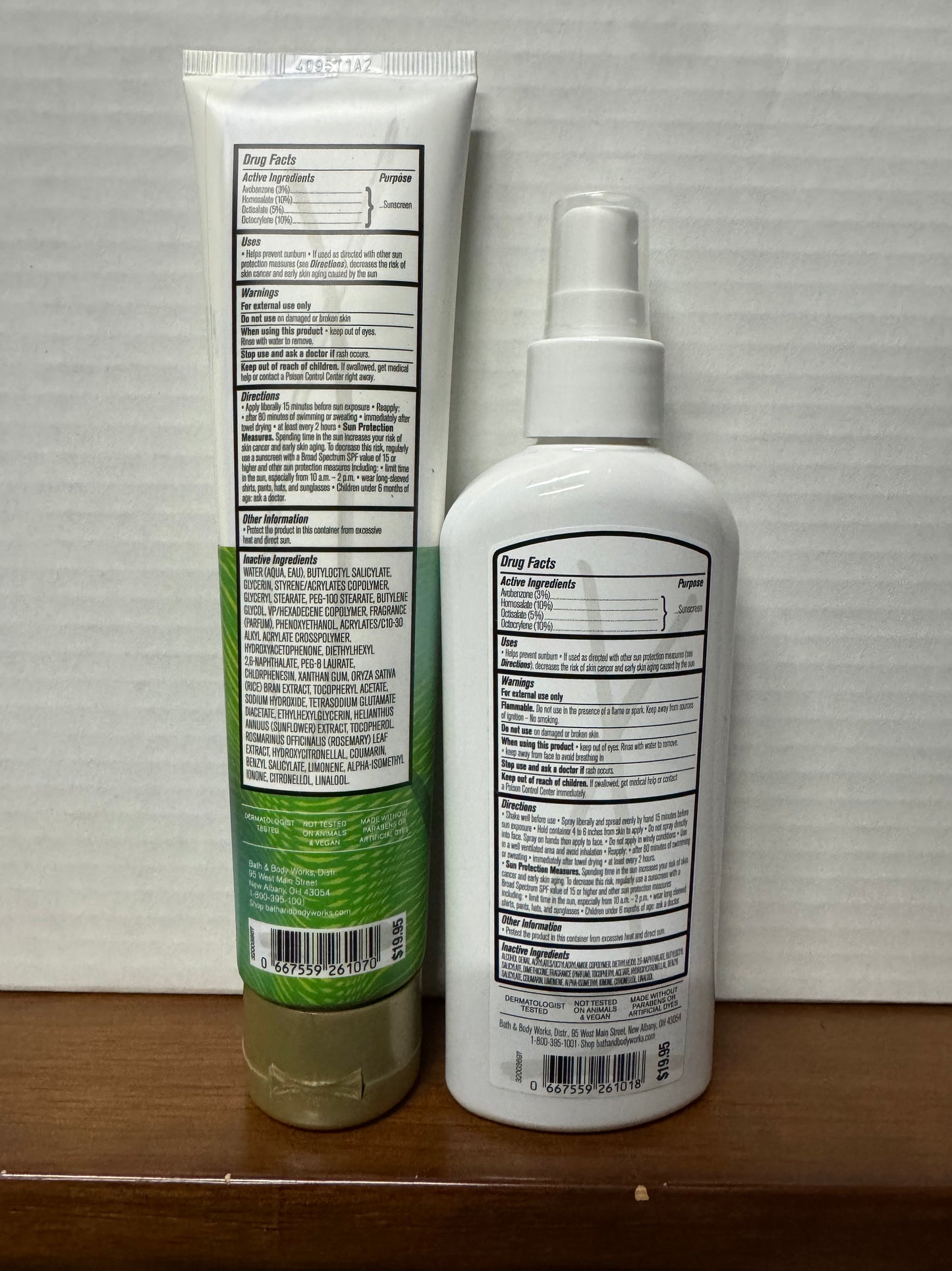 Bath and Body Works - Set of 2 Waikiki Beach Coconut Sunscreen Lotion and Sunscreen Spray, SPF 50