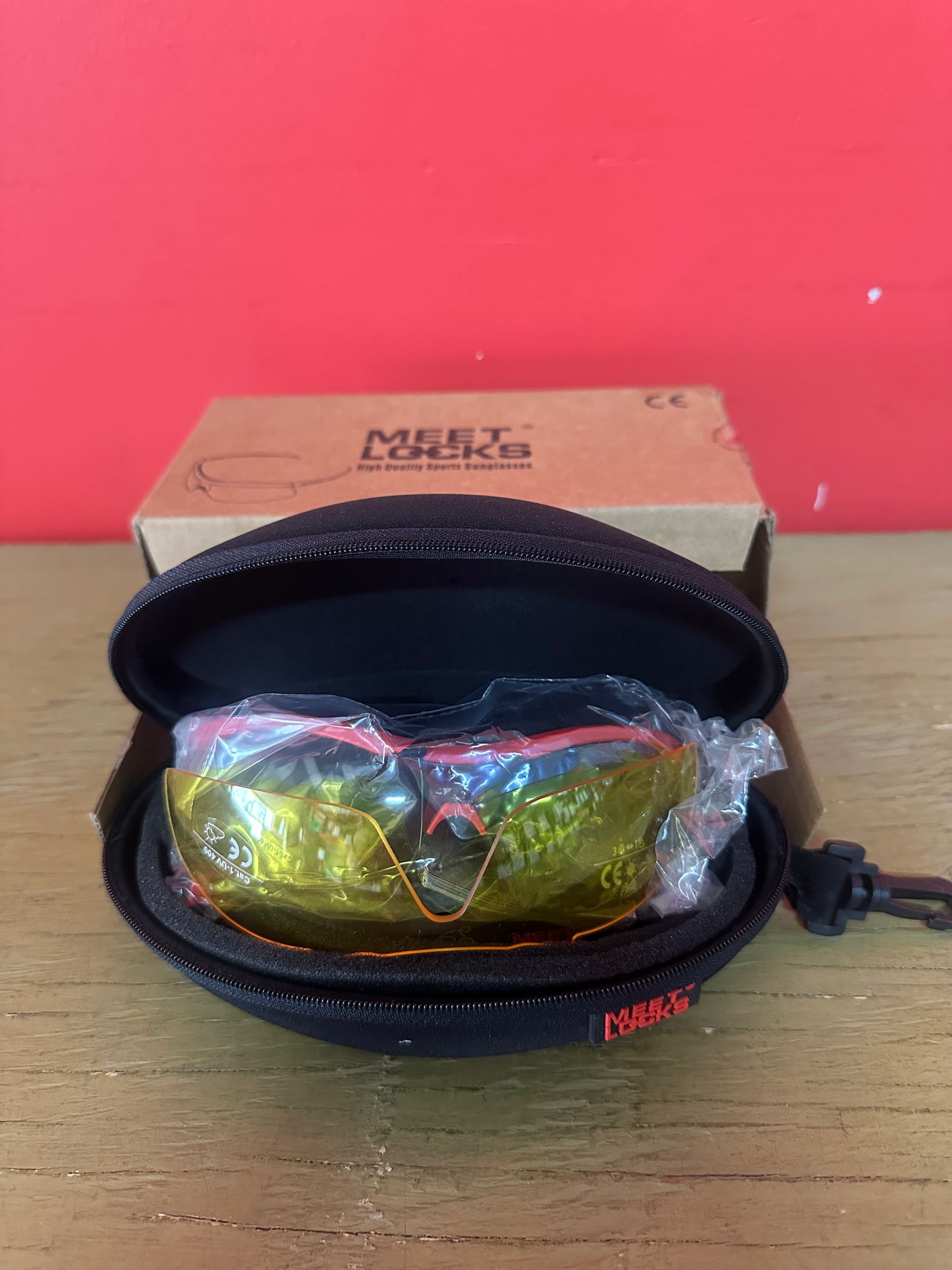 MEETLOCKS SP-S1601R TR90 Sports Sunglasses Red – New in Box with Hard Case
