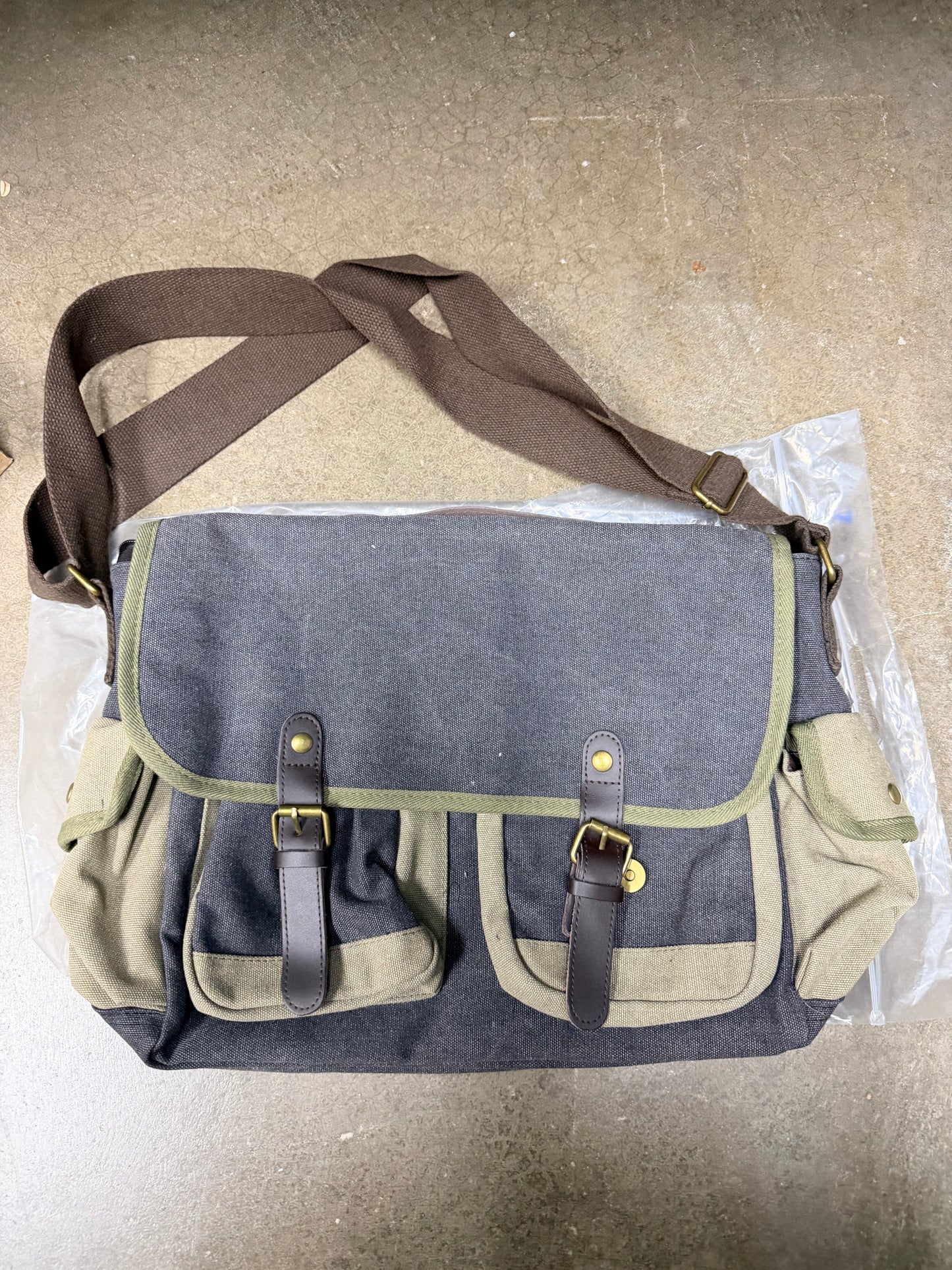 Laptop Messenger Bag With Padded Compartment