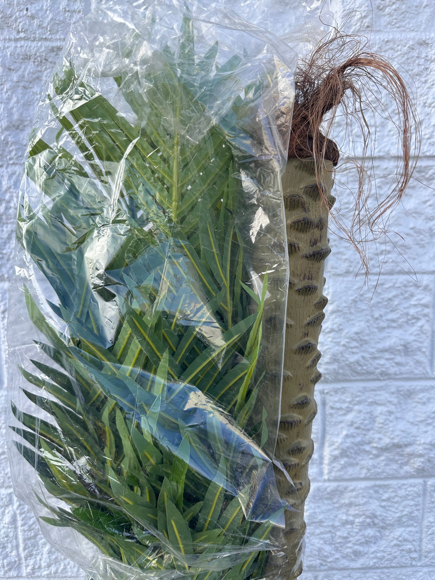 Artificial Palm Tree, 10ft for Outdoors, Faux Triple Phoenix Palm with 18 Leaves, 120 Inch Tall Large Tropical Palm Tree for Patio, Poolside, Garden, Home, Office Decor (10feet,1Pack) (L1161)