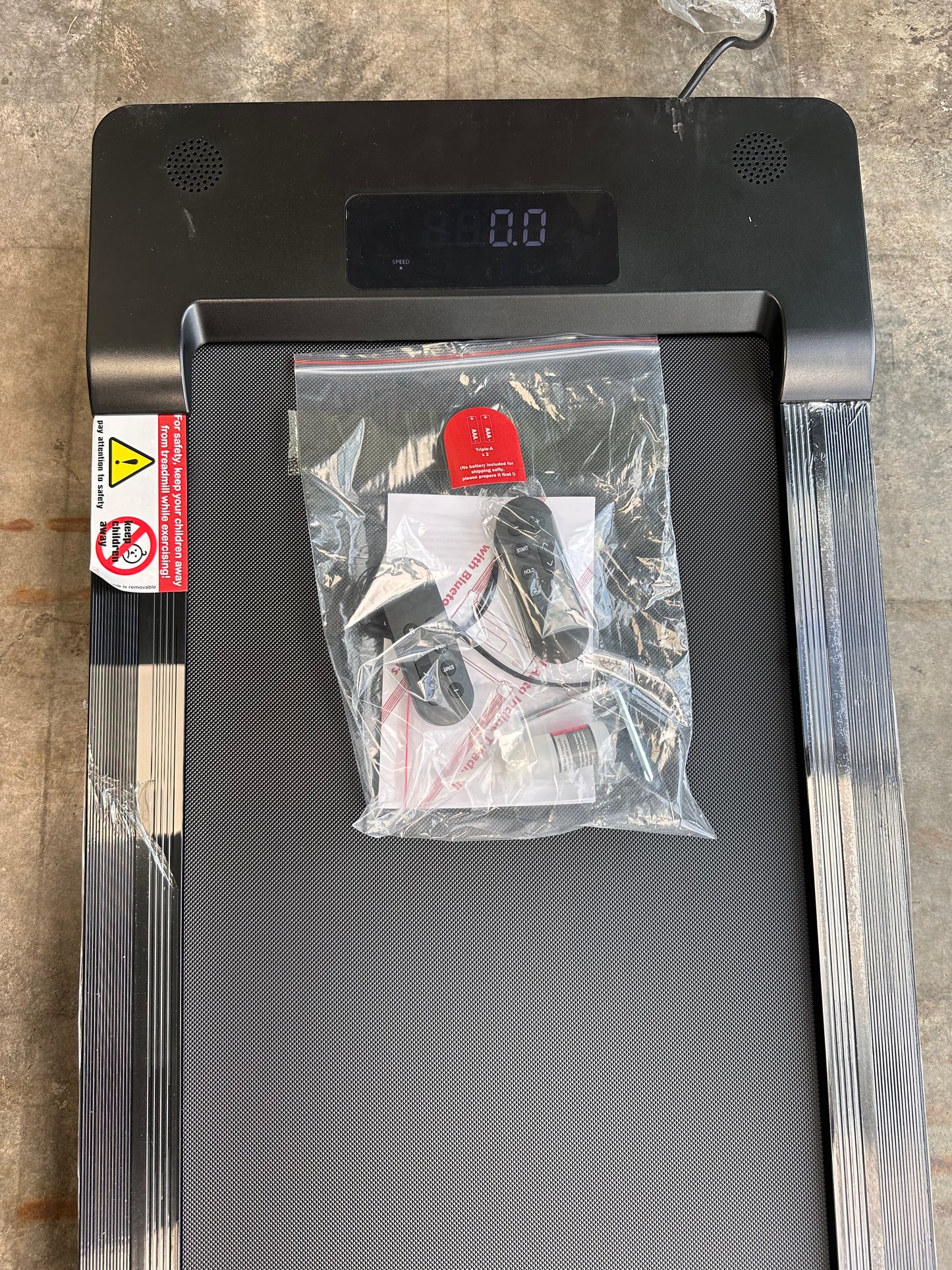 Walking Pad Treadmill with 12% 9-Level Auto Incline, 450 lbs Capacity Bluetooth Speaker, Under Desk Treadmill (W480)