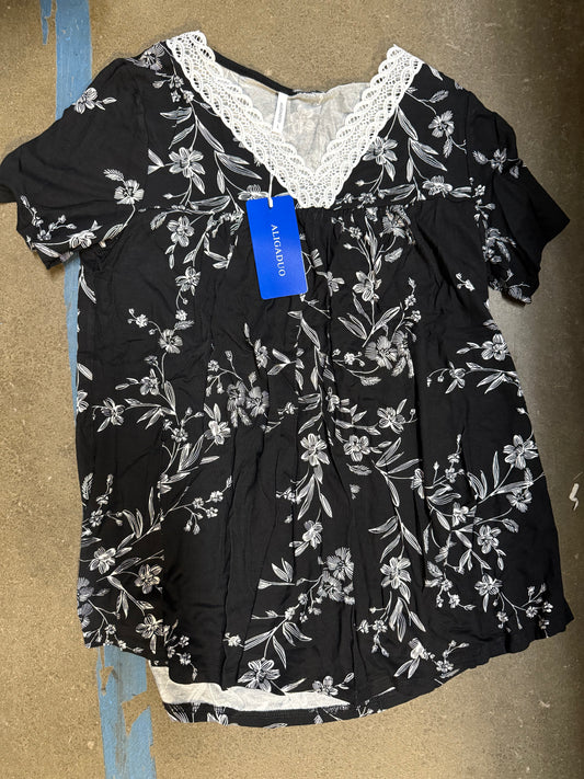 Women's Black/White Flowy Blouse (Size Large)