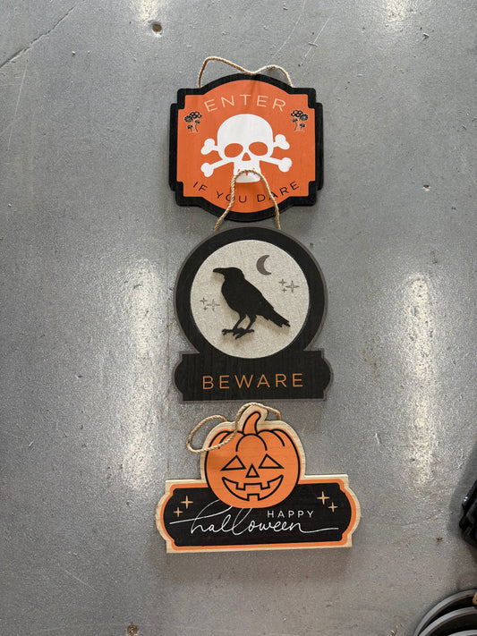 ‼️CLEARANCE‼️Set of 3 Wooden Halloween Signs 8x12