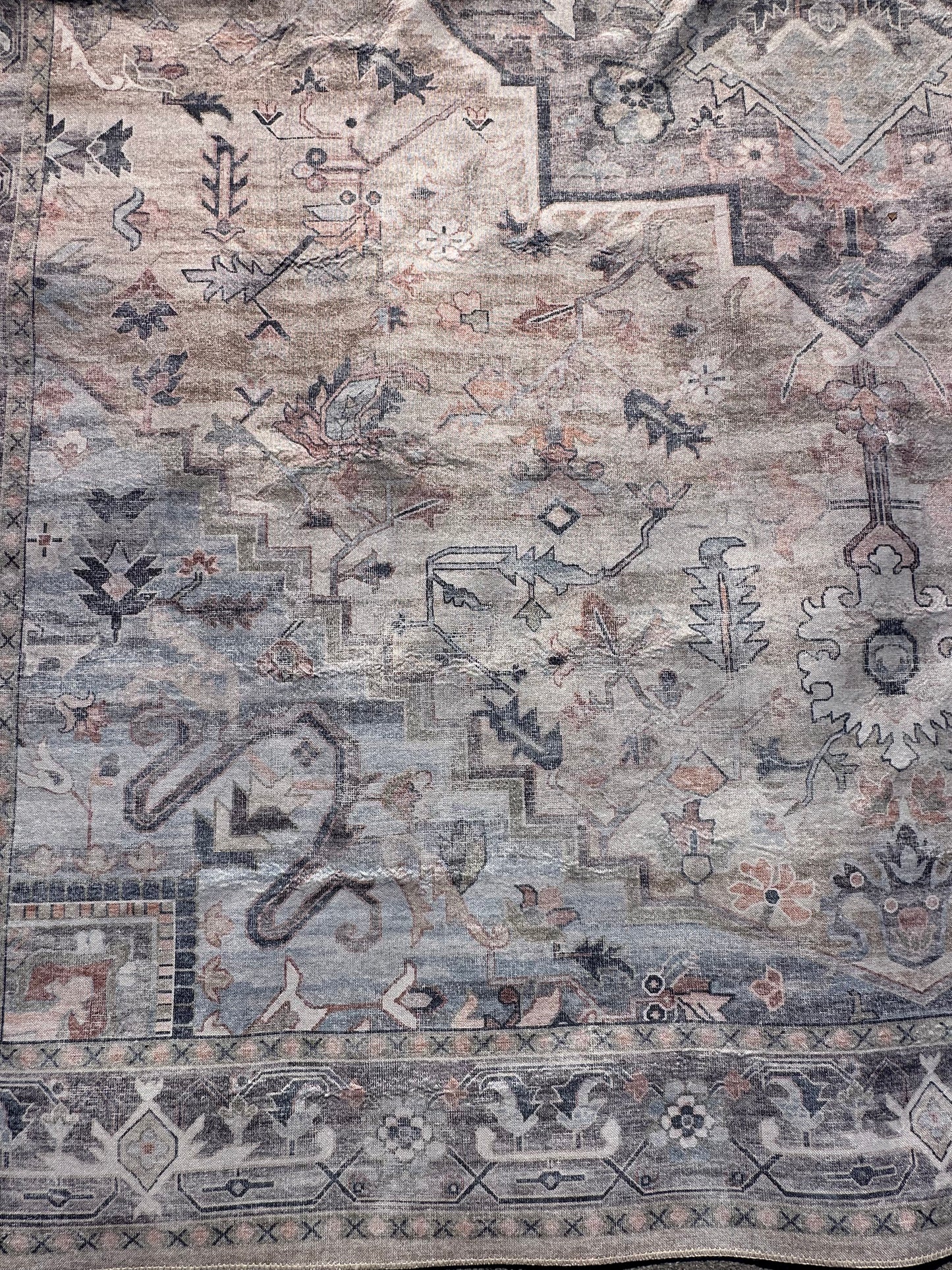 Loloi Hathaway Collection HTH-07 Multi/Ivory 7'-6" x 9'-6", .25" Thick Area Rug, Soft, Durable, Printed, Modern, Low Pile, Non-Shedding, Easy Clean, Living Room Rug (L1104)