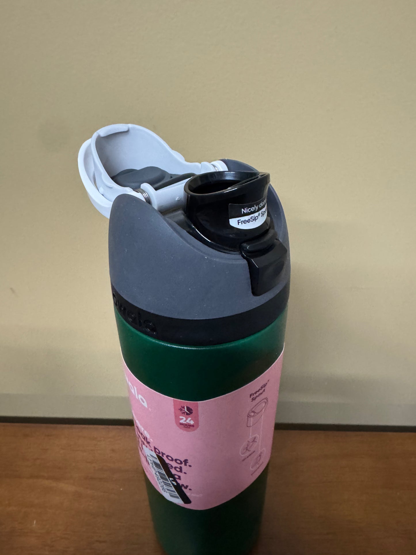 Owala 24oz FreeSip Stainless Steel Water Bottle