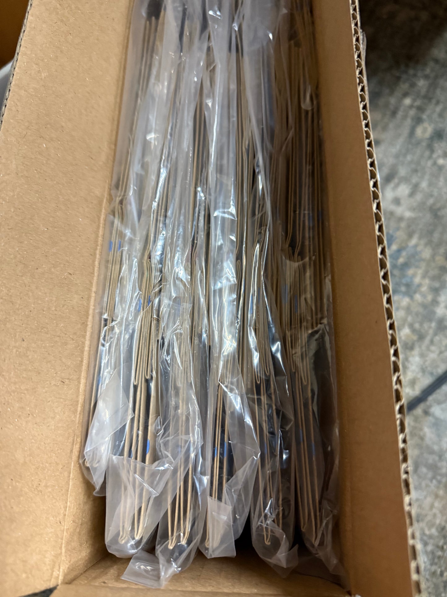 Box of 24 Gift Bags 8x10 size