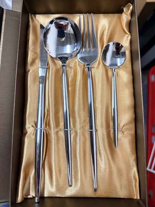 Flatware Set