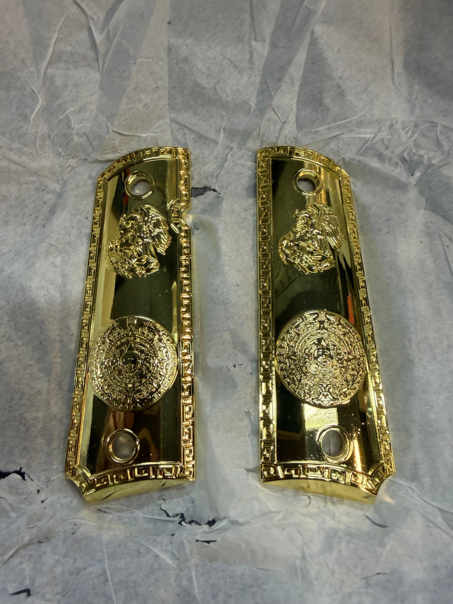 Replacement 1911 Grips Full Size for Colt Rock Island Springfield Taurus & Clones, Gold Grips, fits Standard Government 1911 Models