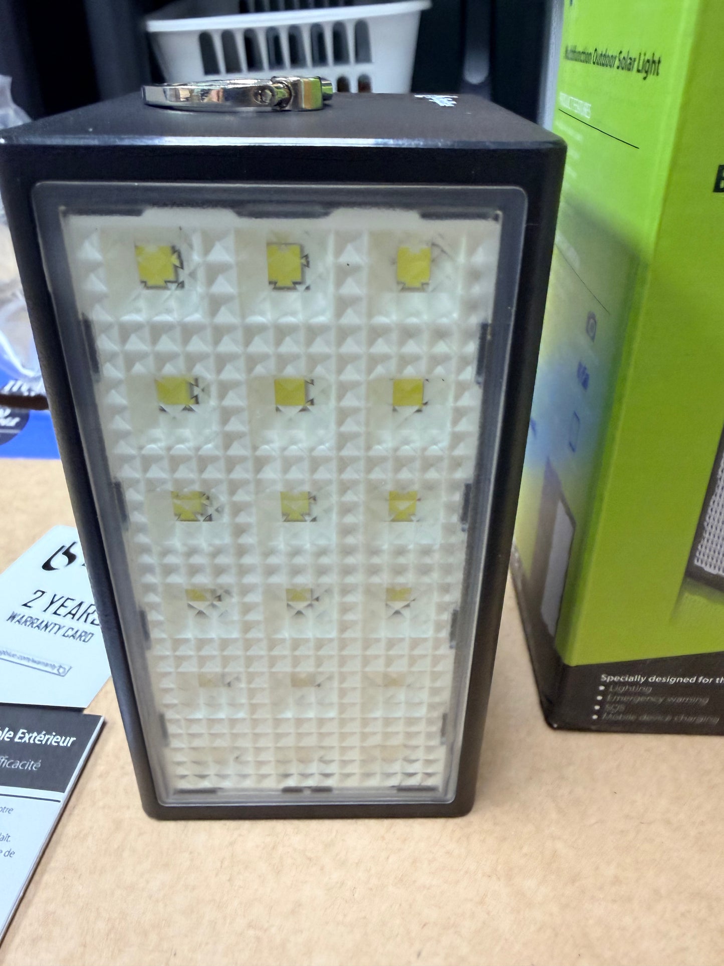 Multifunction Outdoor Solar Light/Power Bank