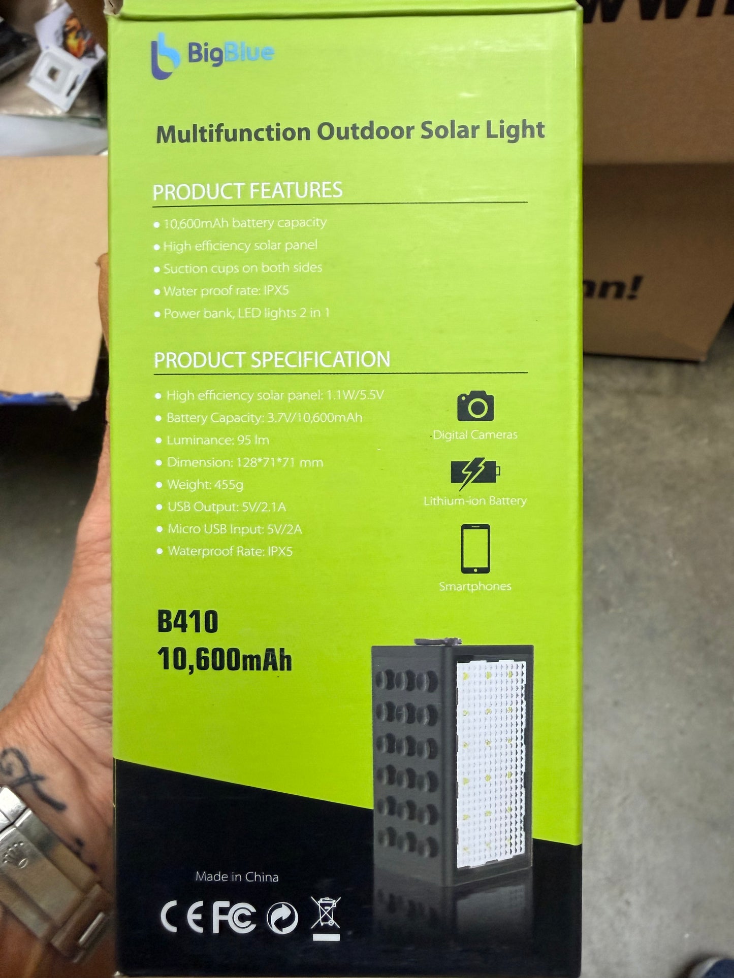 Multifunction Outdoor Solar Light/Power Bank