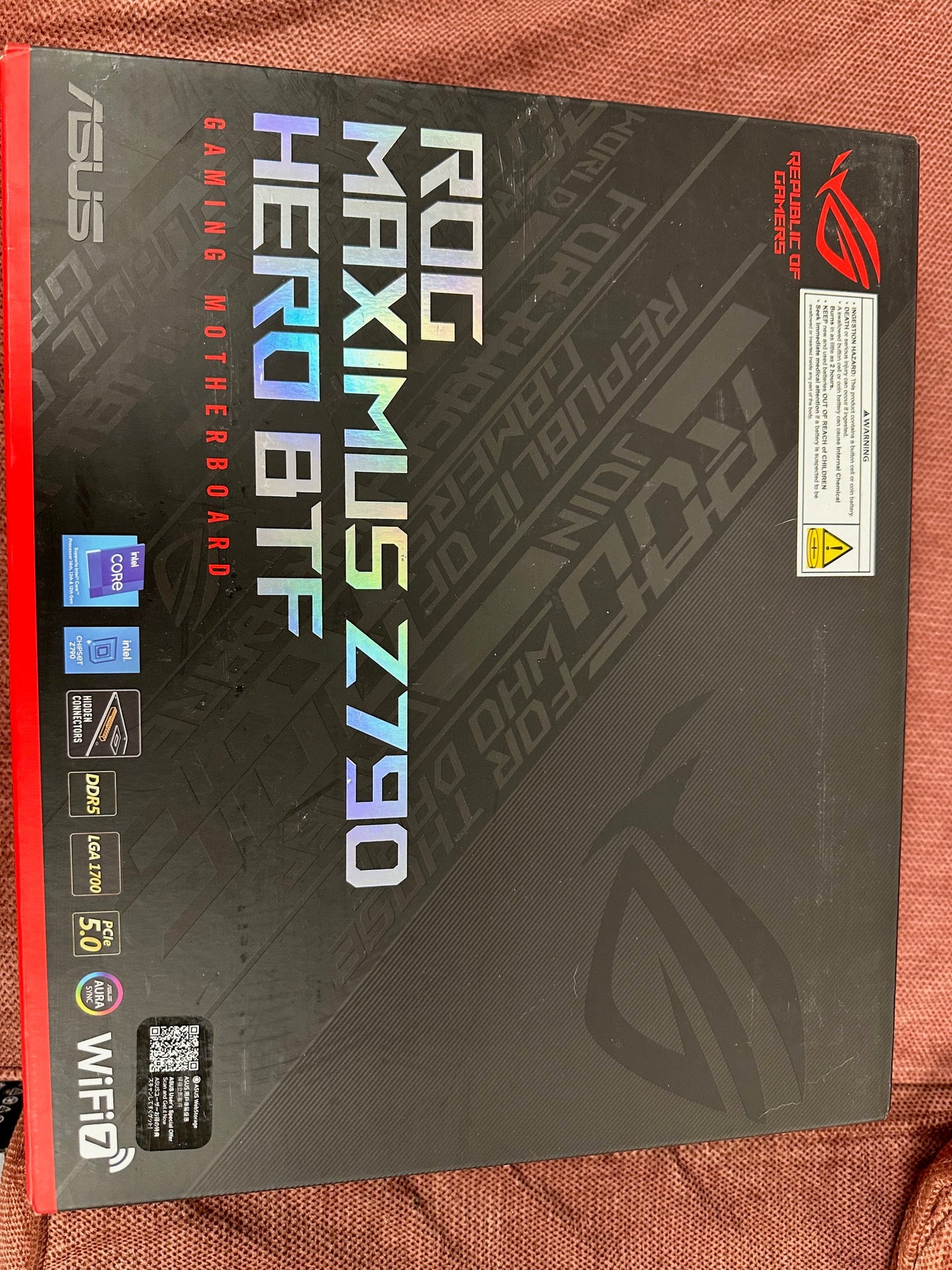 ASUS motherboard ROG Republic of Gaming MAXIMUS Z790 HERO BTF ATX LGA1700 DDR5 PCIe 5.0 x16 slot